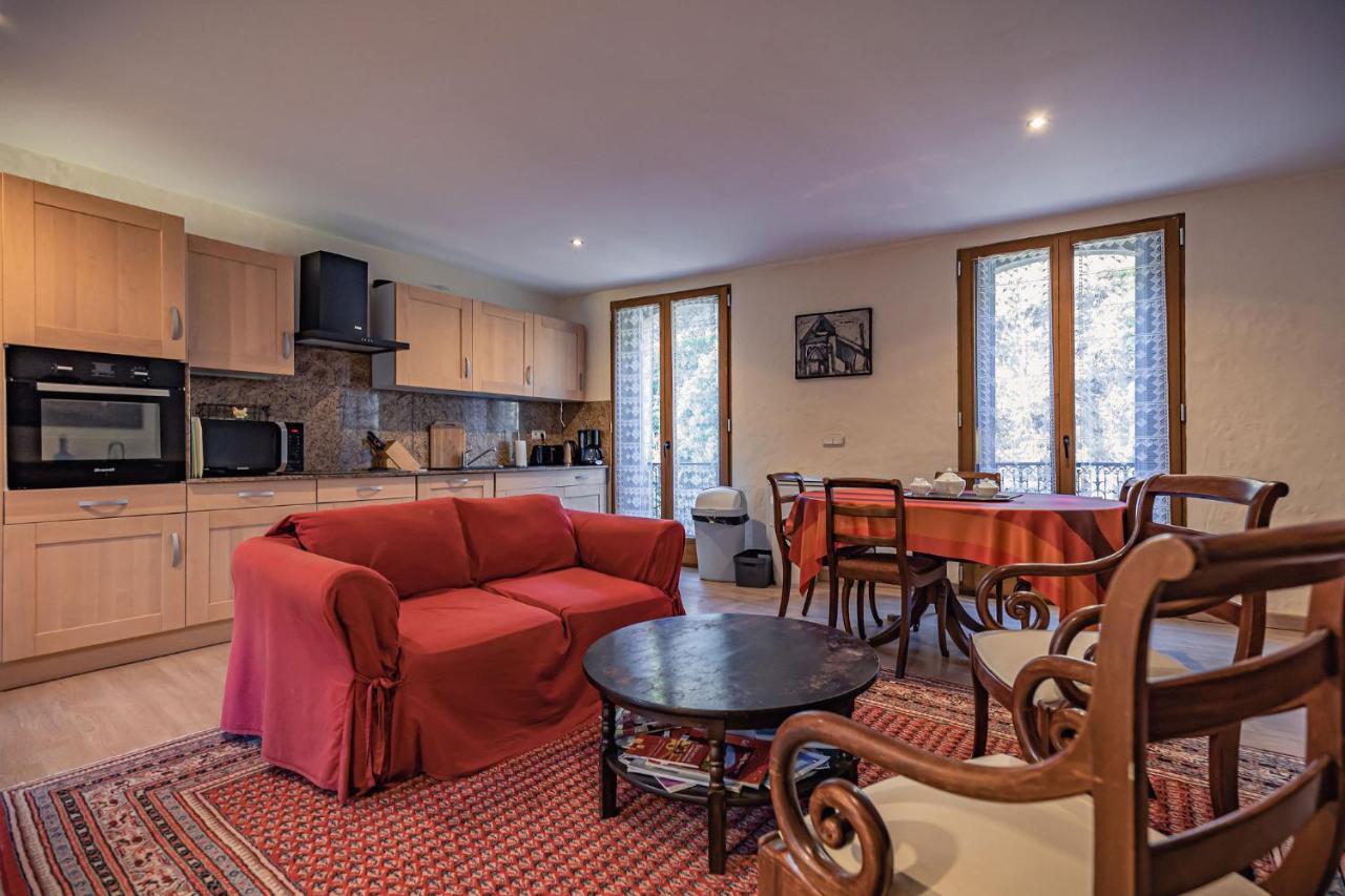 Sundrenched Relais De Poste In Serdinya 외부 사진