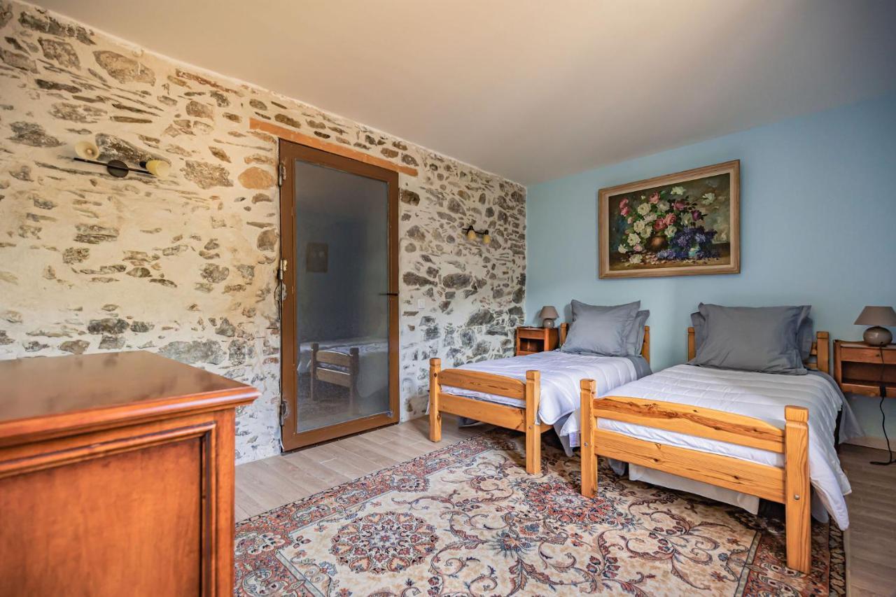 Sundrenched Relais De Poste In Serdinya 외부 사진