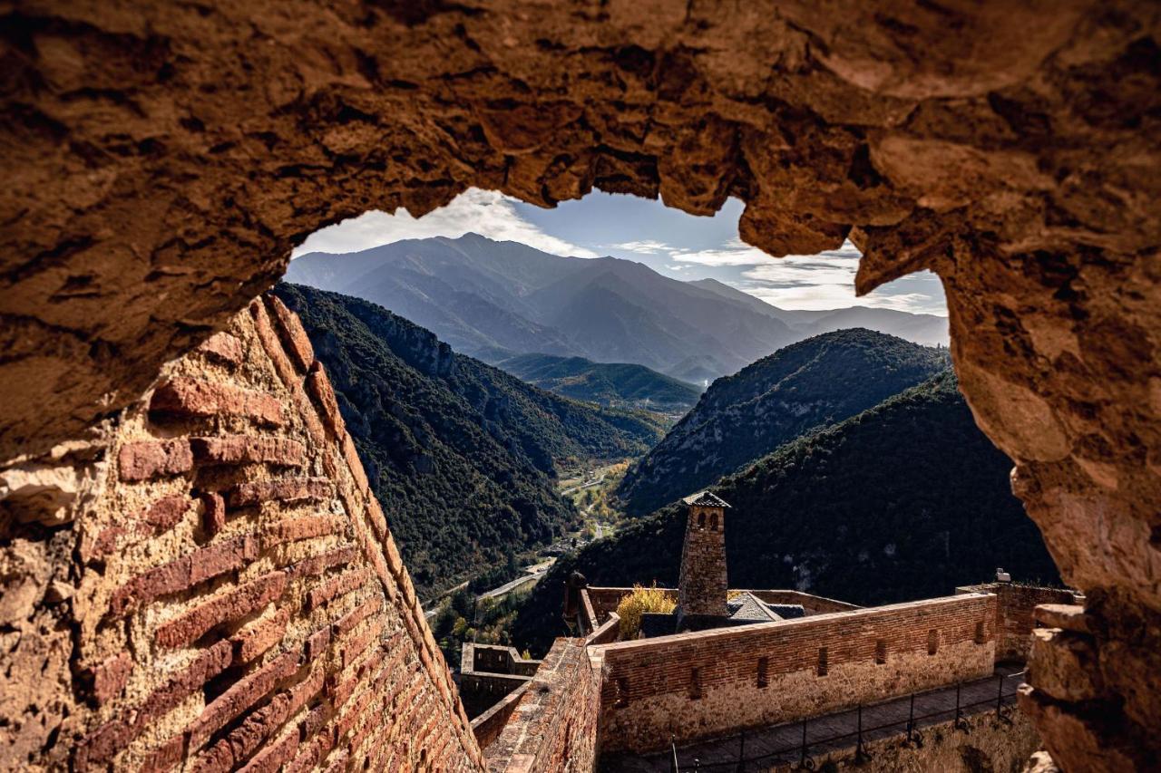 Sundrenched Relais De Poste In Serdinya 외부 사진