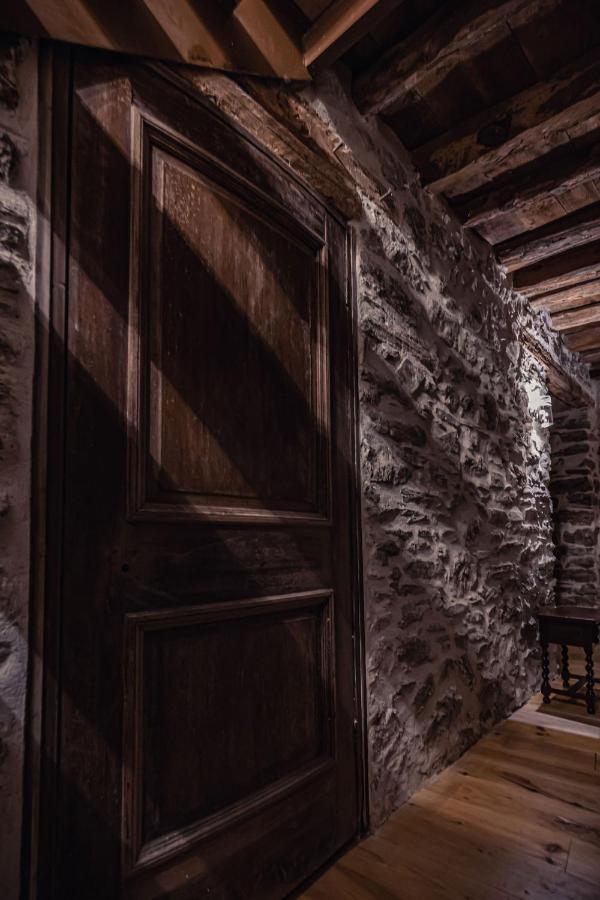 Sundrenched Relais De Poste In Serdinya 외부 사진