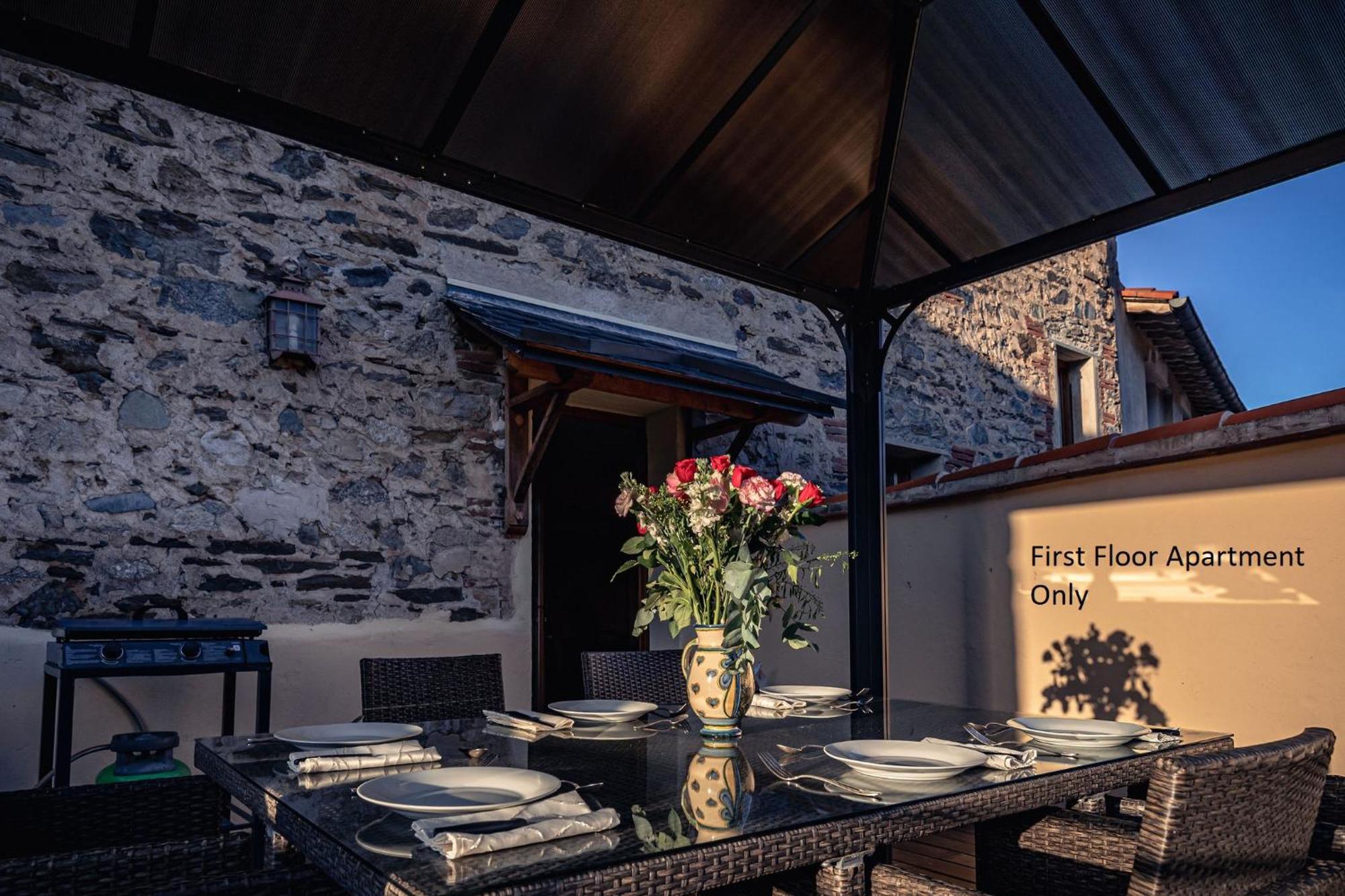Sundrenched Relais De Poste In Serdinya 외부 사진